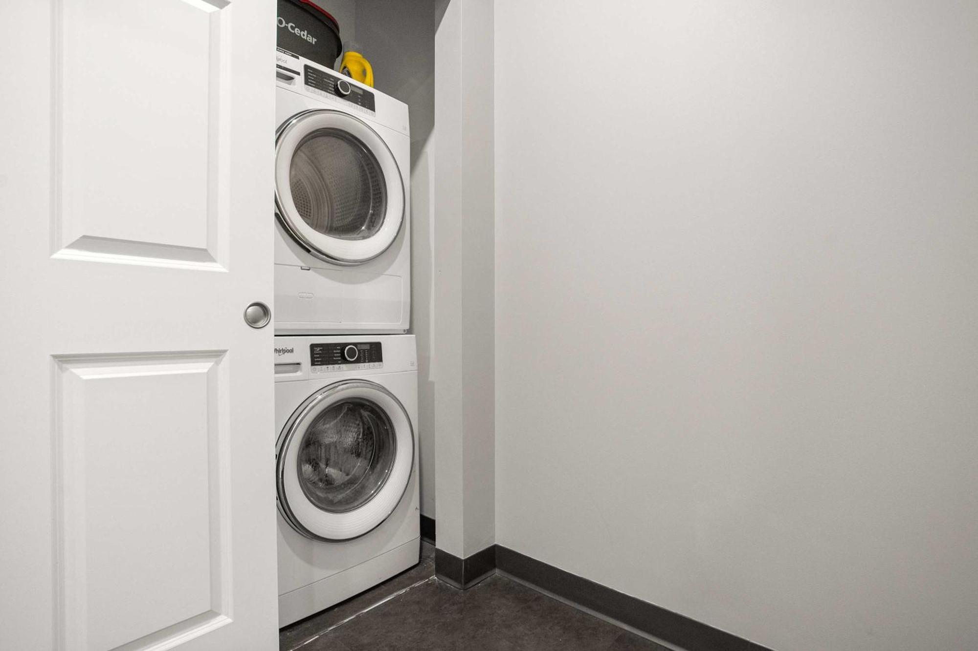 Cozysuites Modern 1br In Downtown Pitts #2